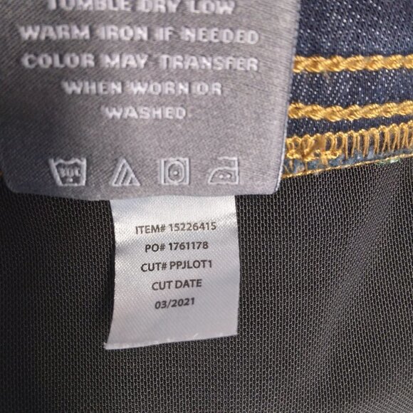 Torrid High Rise Cropped Lean Jean Super Soft Dark Wash Size 5X. NWT - Picture 13 of 13